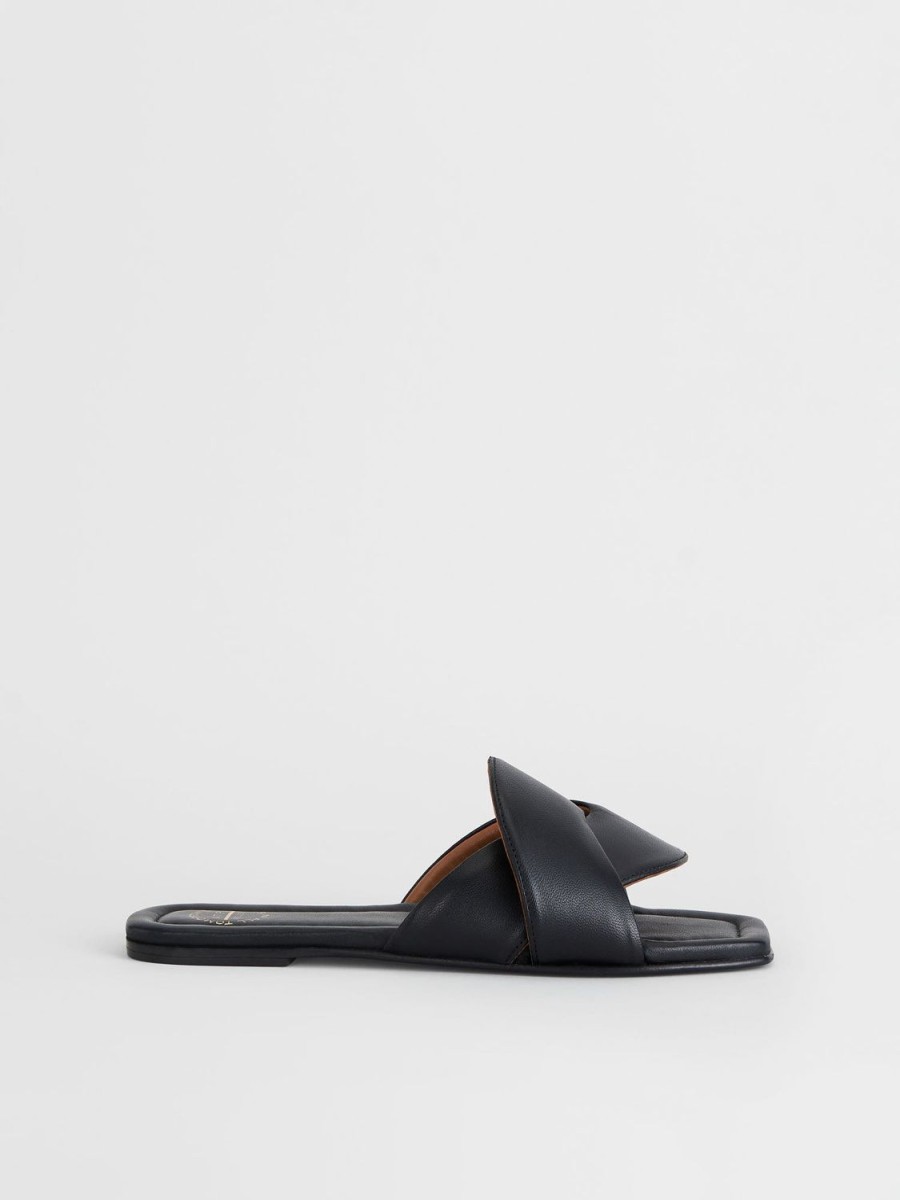 ATP Atelier Capurso Nappa Flat Sandals | Icon Shoes